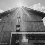 Haus Burgermeister Tschirpen * أروسا